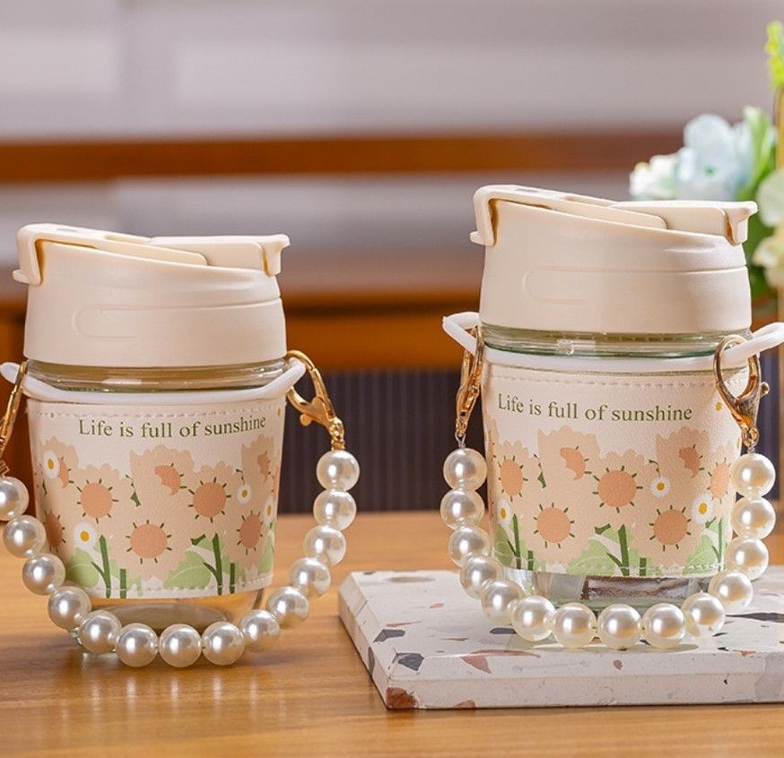 Moti Pearl Mug Design Detail