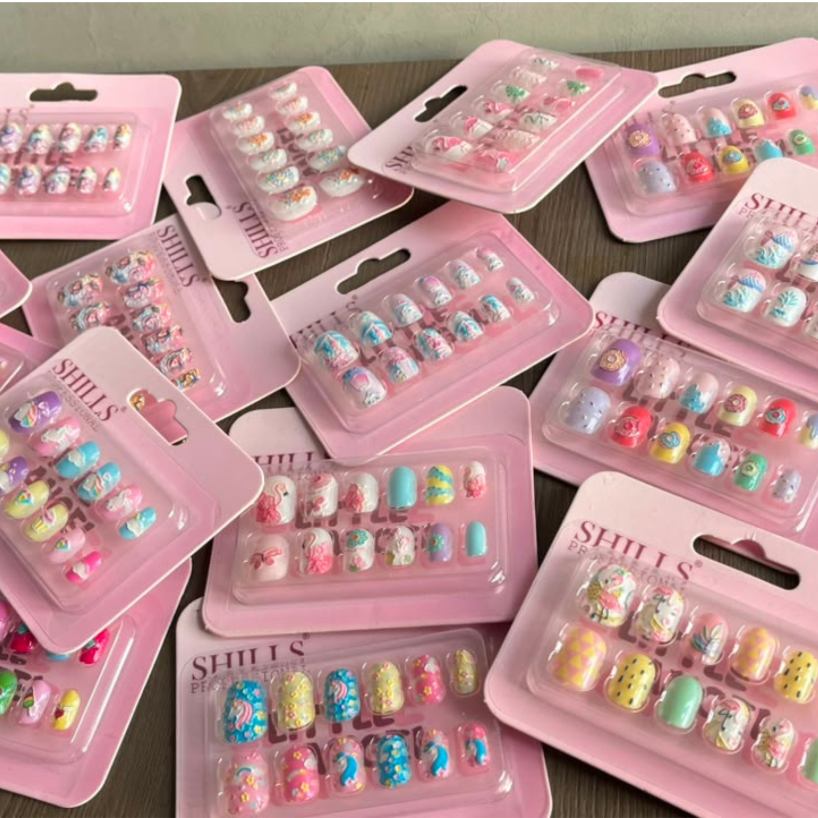 Flamingo nails displayed showing tropical design